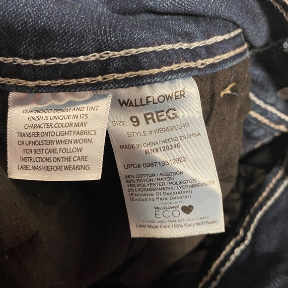 Wallflower The Luscious Curvy Fit Jeans - Picture 5 of 5